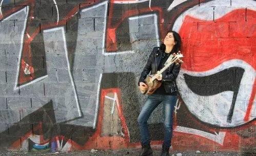 犹太媒婆 第一季,穿越时空的婚恋传奇